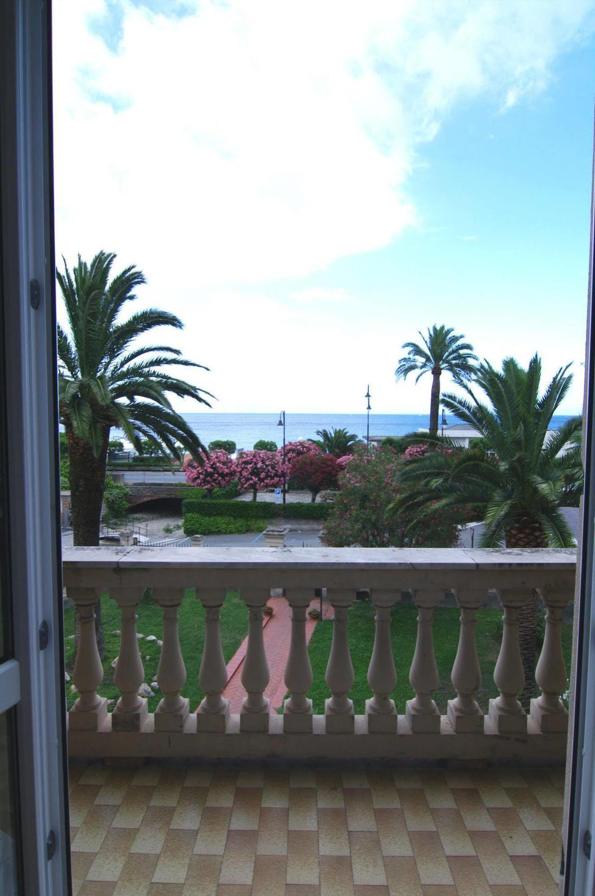 Albergo Mp Noli Exterior foto